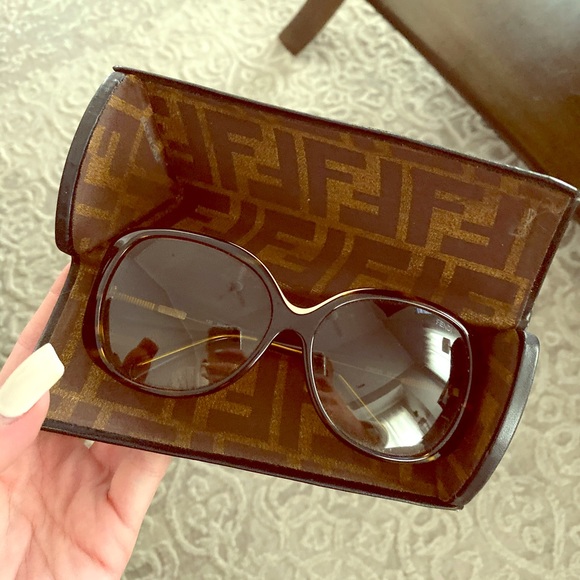 Fendi Accessories - Fendi Sunglasses